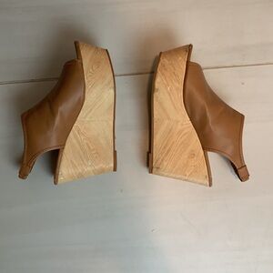 Pleather high heels chunkcky